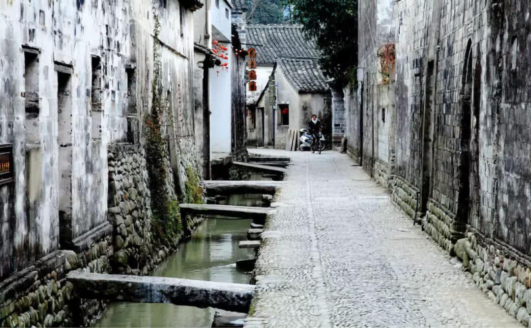桃园结义，本以为是狗血剧，却最终成为传奇